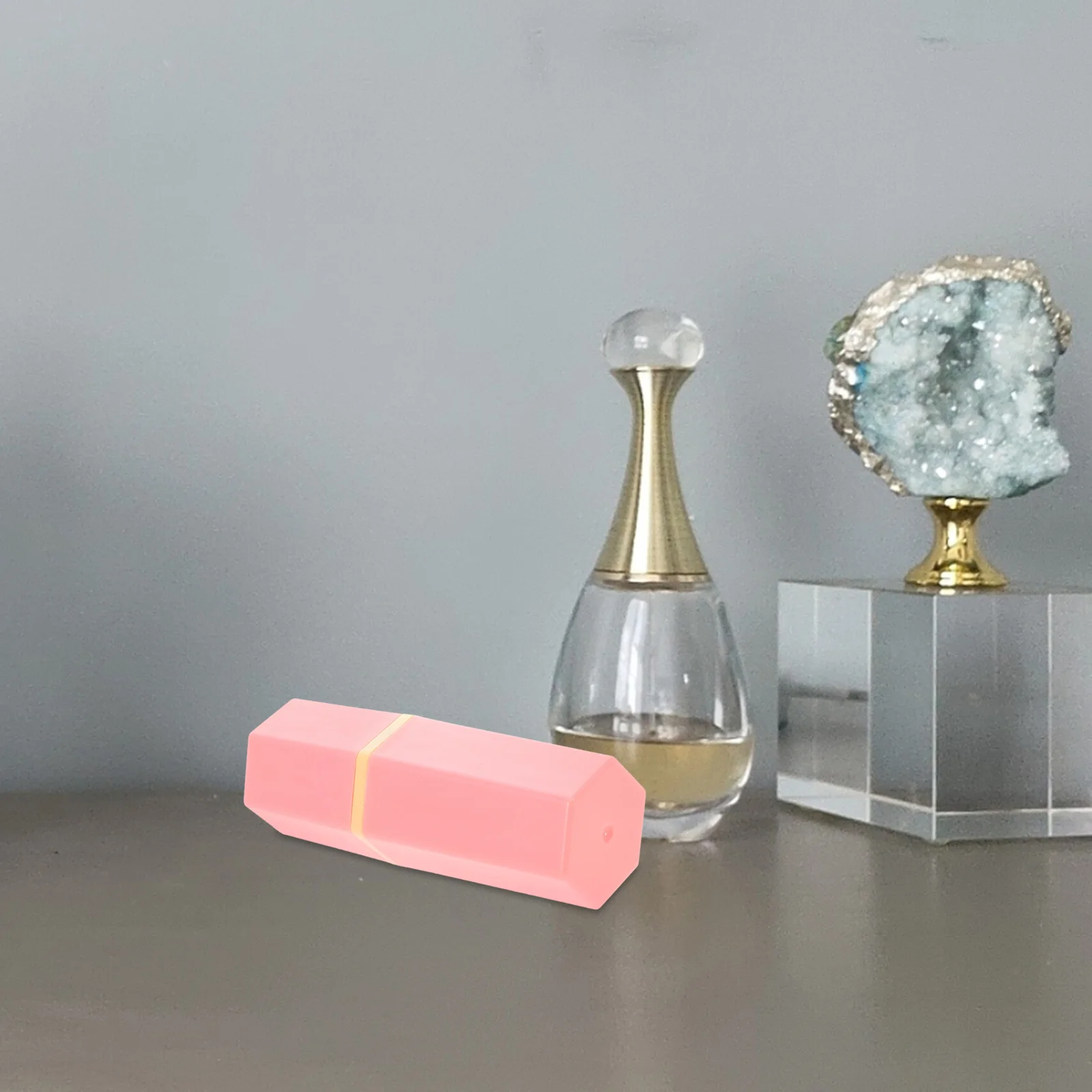 

Volcanic Stone Oil Absorbing Roller Double Head Compact Lightweight Face Oil Remover for Oily Skin Portable Makeup Freshener