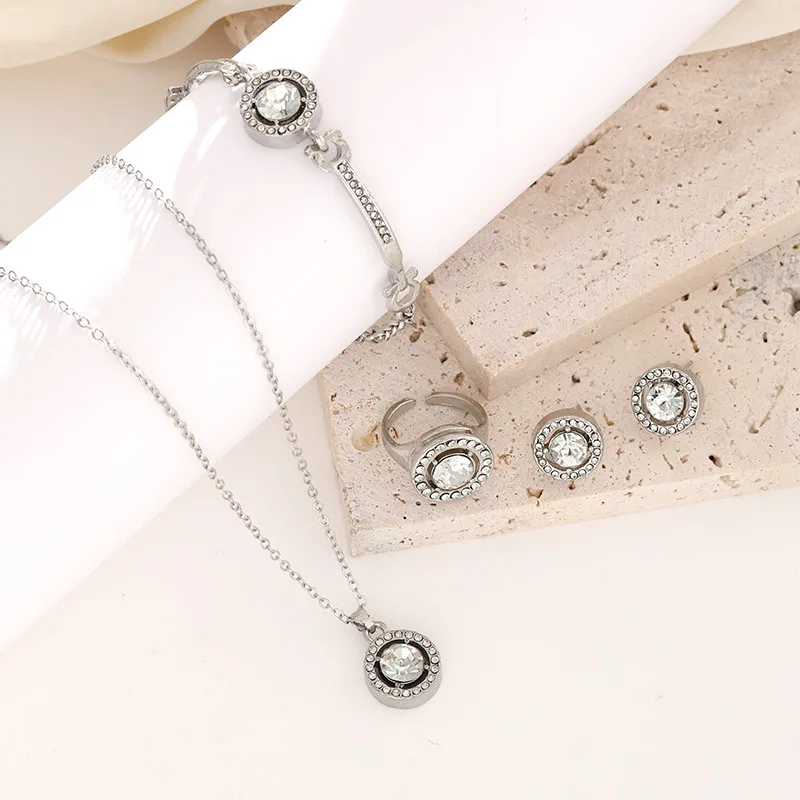 Simple Elegant Noble Diamond 4-Piece Banquet Accessory Set - Flash Bracelet Ring Earrings Necklace