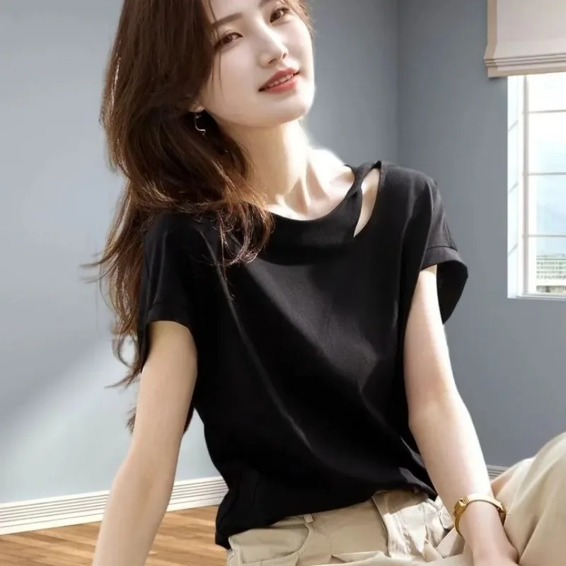 

Women Twist Cutout Neck T-Shirt Short Sleeve Loose Fit Casual Solid Color Summer Tee