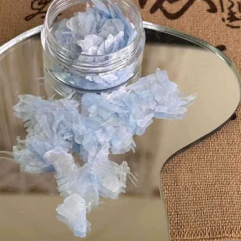 Akcesoria do paznokci do Manicure noszą naszywki do paznokci z nieregularnymi, ultracienkimi, fantomowymi płatkami w kolorze zdrowia i urody