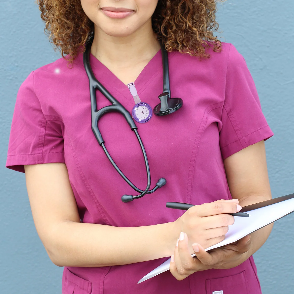 

Purplish Red Nurse Pocket Watch Chic Hanging Design Clear Number Quartz Watch for Doctors Nurses