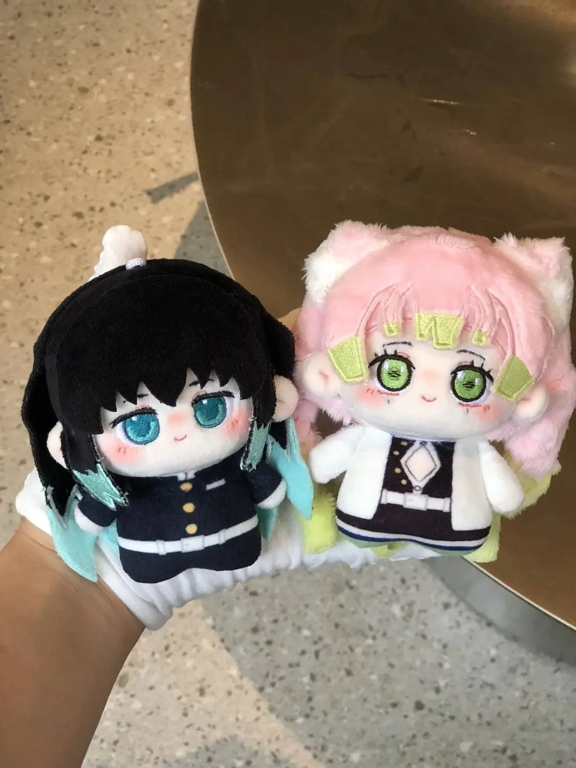 Dämon-Anime-Figur Giyu Tomioka Mitsuri Kanroji Douma 10 cm Baumwollpuppe Plüschtier Niedliche Desktop-Dekoration Festivalgeschenk für Fans