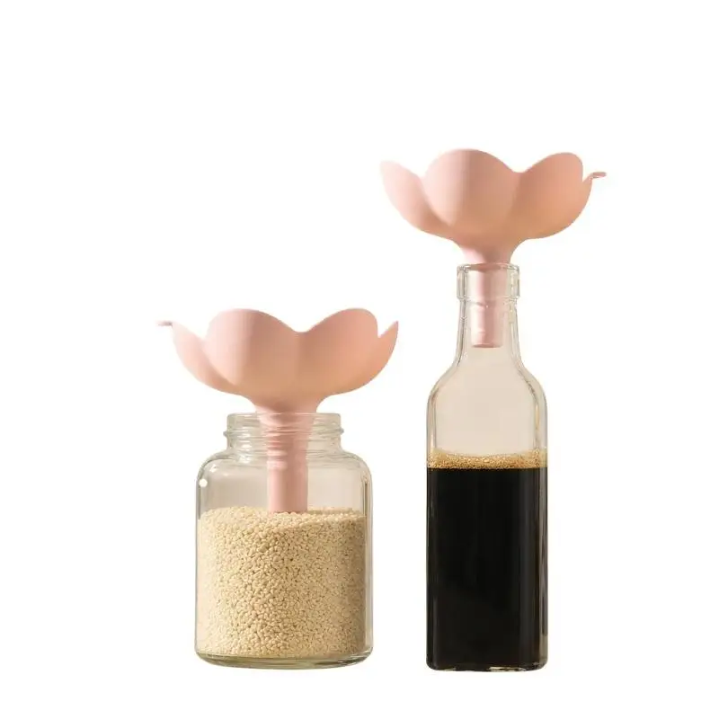 1Pcs Flower Shape Liquid Funnels Cherry Blossom Style Funnels Home Olive Oil Condiments Liquid Powder Dispenser Kitchen
