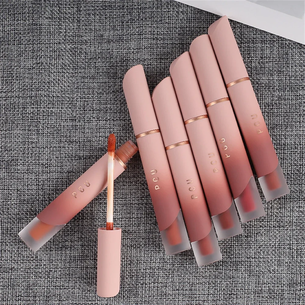 Non Stick Lip Glaze Unique Matte Finish Elegant Matte Velvet Lip Cream พร้อมสีติดทนนาน Matte Lip Gloss เทรนด์ยอดนิยมเฉพาะ