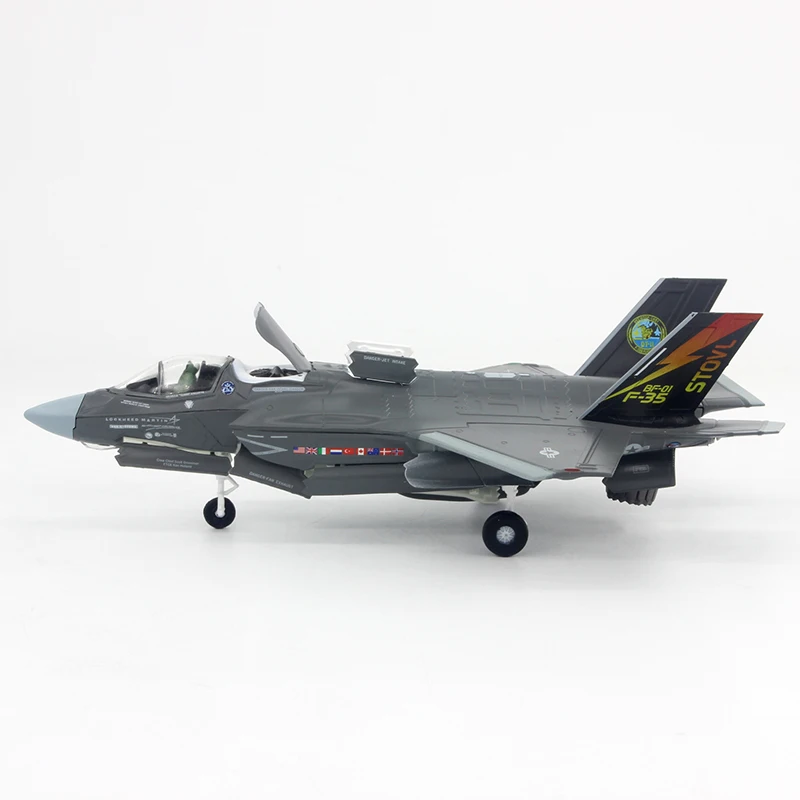 

Diecast F-35B Militarized Combat Stealth Bomber Fighter Alloy Model 1:72 Scale Toy Gift Collection Simulation Display