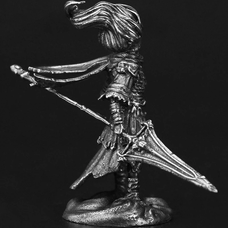 Metal Dark Soul Unknown King Handmade Table Game Chess Gift Male Toy Soldier Model Ornament