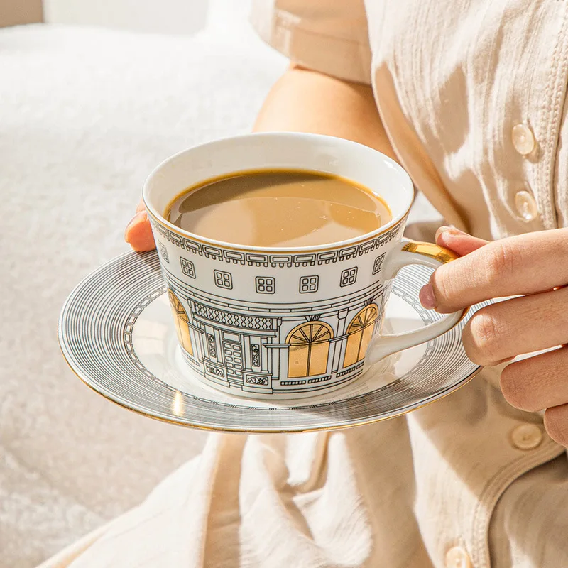 Architectural Style Ceramic Coffee Cup Set European Gold Afternoon Teacups and Saucers Coffee Mugs Latte Mugs and Saucers 220ML