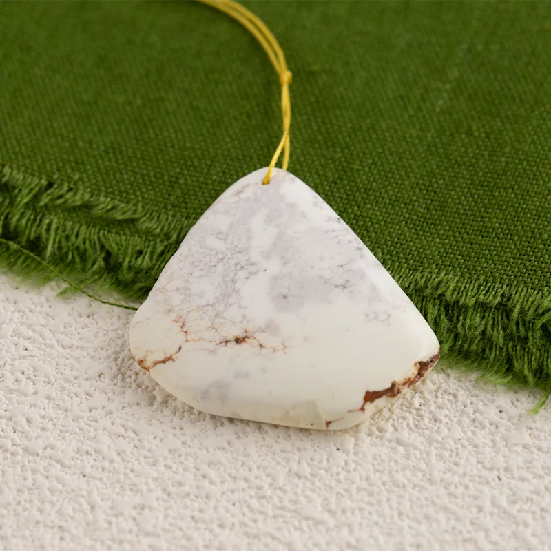 

B&F White Pendant for Necklace Howlite—Fashion Handmade Natural Jewelry Charm Gift Accessories 42x41x8mm 16.7g