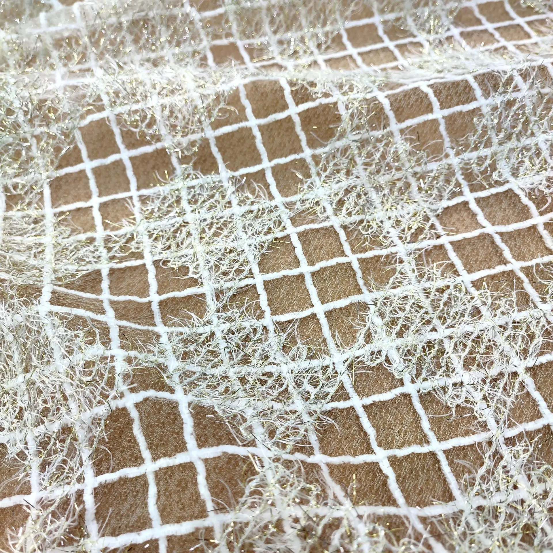 

New Diamond Mesh Gold Shiny Thread Plaid Embroidered Lace Fabric Full-Width Fashion Fabric for Women's Dresses