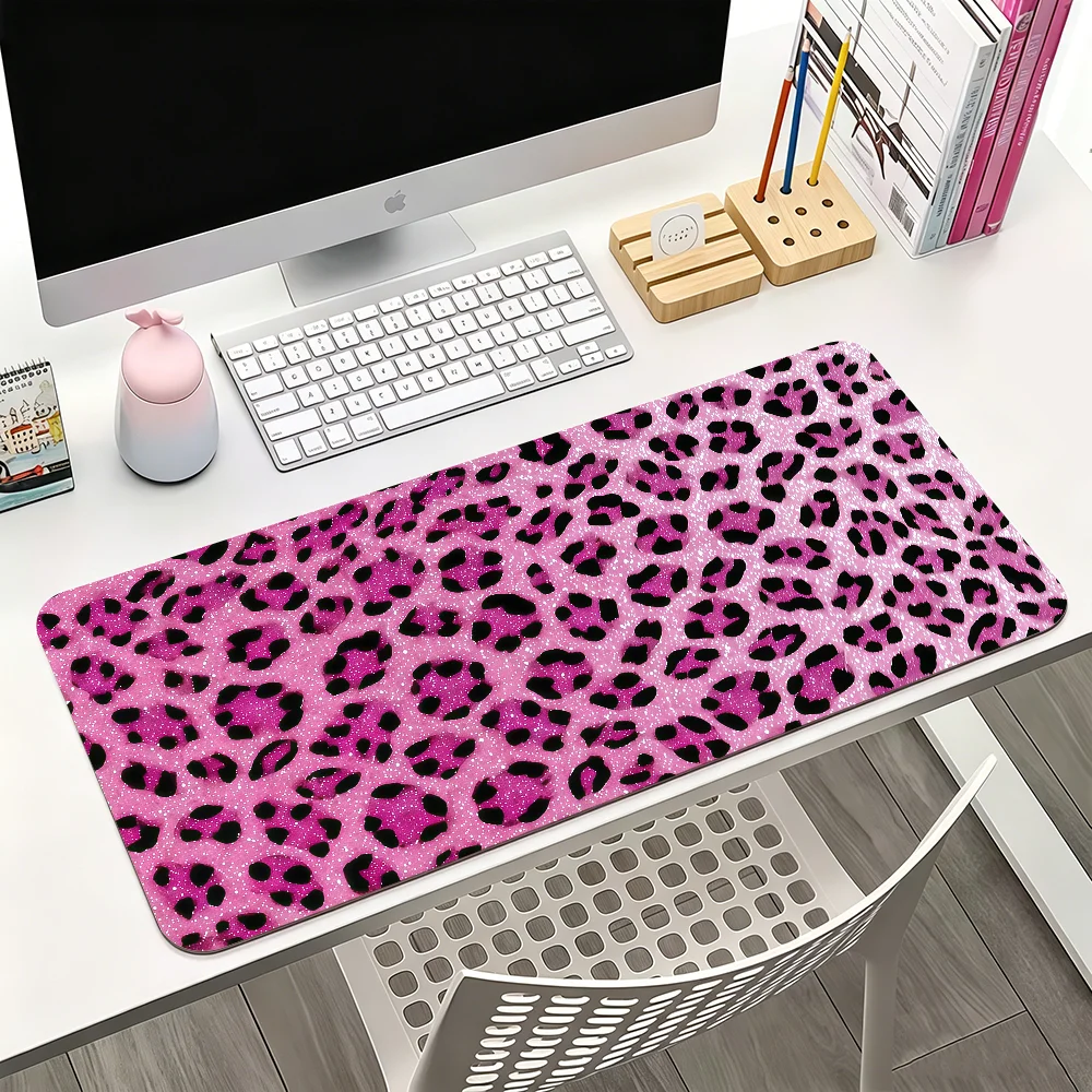 Pink Leopard Print Fashion Retro gal style Mouse Pad For Office Gaming And Keyboards Non-Slip Large Waterproof