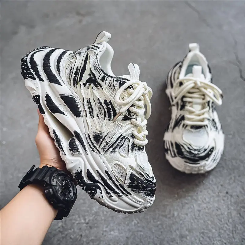 

Мужские повседневные кроссовки на толстой платформе, тренд 202, легкие, распродажа, оригинальные предложения, спортивная обувь для бега для мужчин