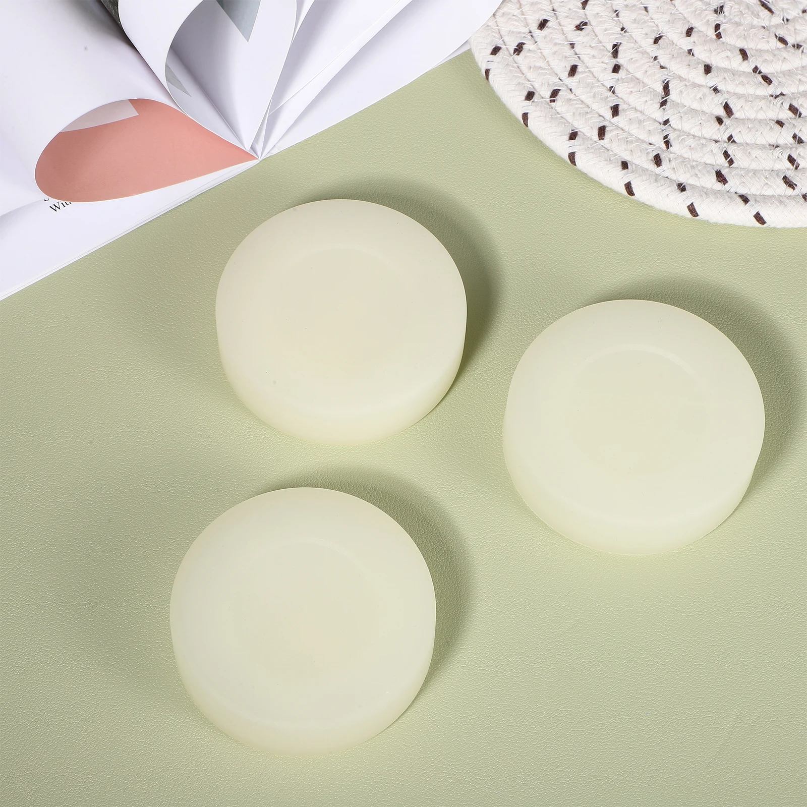 

3Pcs Luminous Ice Hockey Pucks PVC Durable Practice Training Competition Street Roller Skill Improvement Hockey Puck