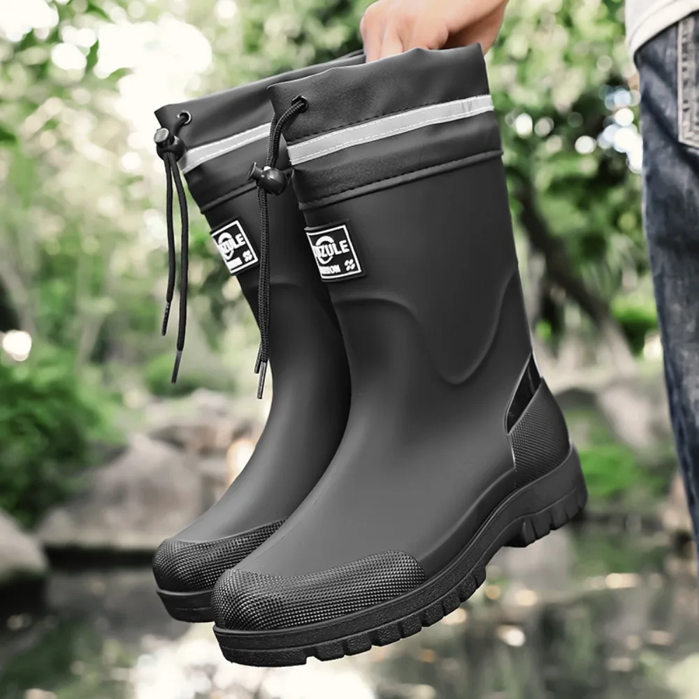 

Men's Lightweight Waterproof Fishing Rain Boots Anti-slip Wear-resistant PVC Boot Tube round Toe EVA Insole Plain Color Adult