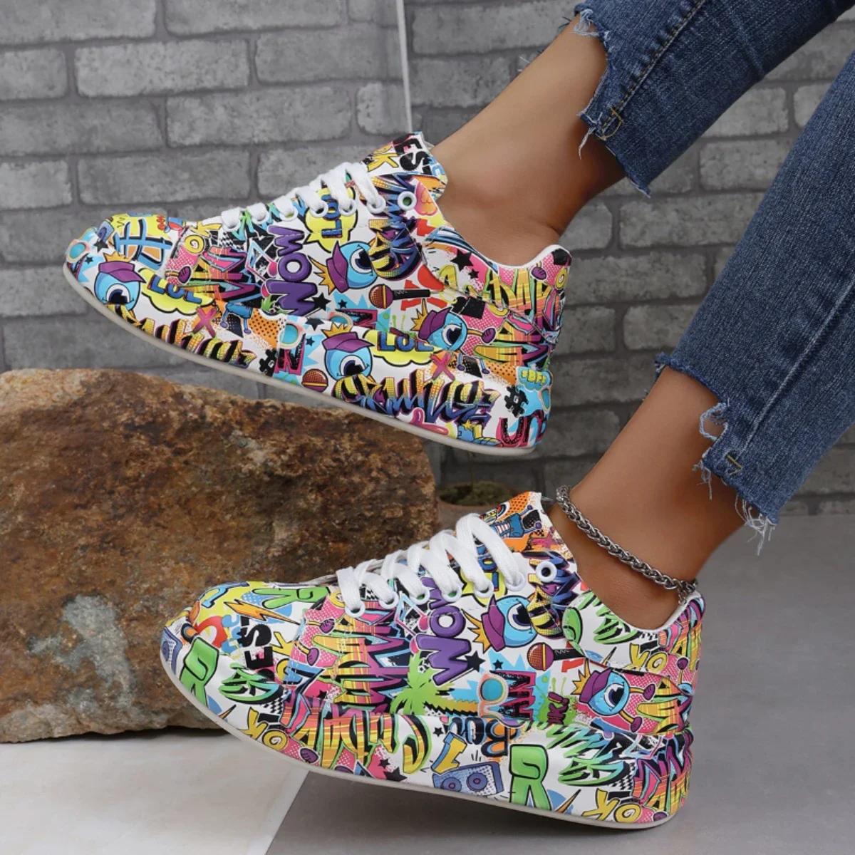 Women's Casual Sneakers 2024 Fashion New Painted Graffiti Lace Up Sports Shoes for Women Flat Pu Leather Ladies Running Shoes