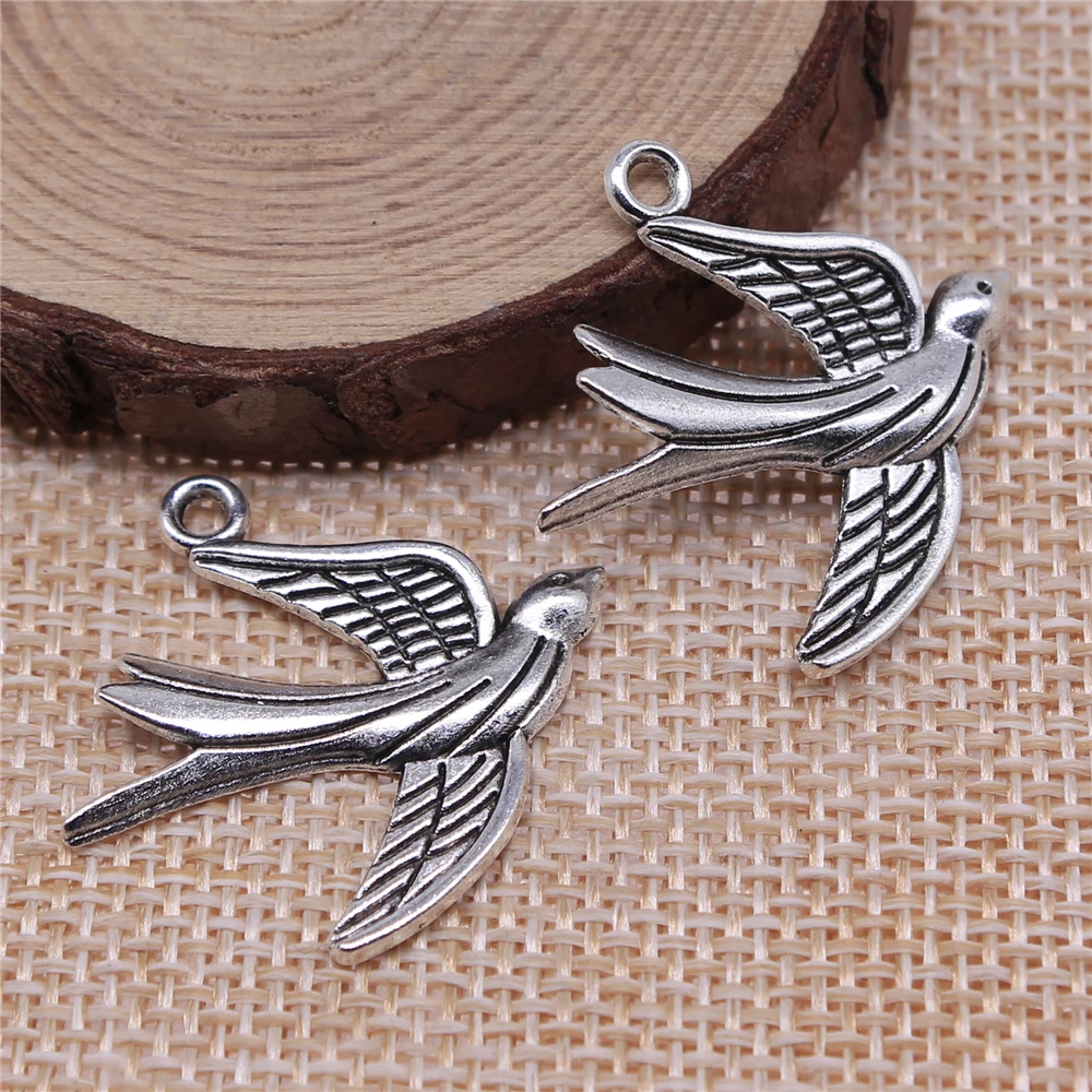 WYSIWYG 5pcs 29x28mm Vintage Flying Bird Swallows Charms For Jewelry Making Antique Bronze Color Bird Charms Swallows