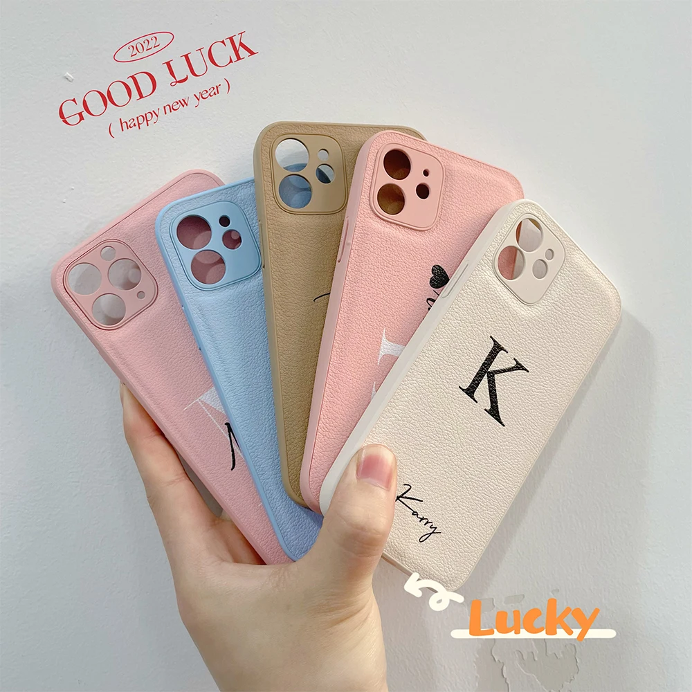 Индивидуальный персонализированный кожаный чехол с инициалом имени и сердцем для iPhone 15 14 13 11 12 Pro Max X 7 8 Plus, мягкий чехол с каймой для iPhone 15