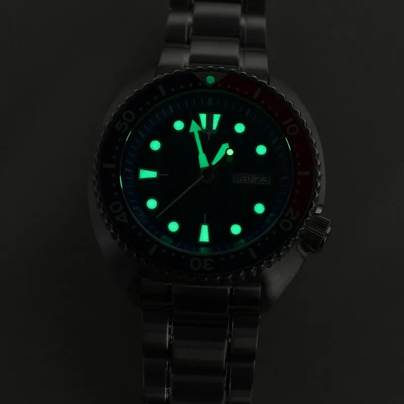 نموذج السلحفاة 316L من الفولاذ المقاوم للصدأ مقاوم للماء من زجاج الياقوت المضيء لساعة الحركة الميكانيكية NH35