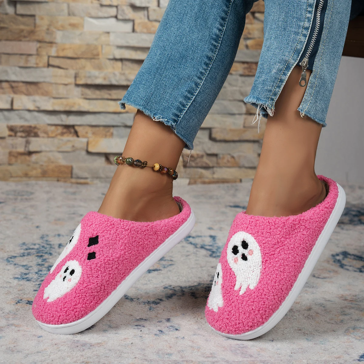 Pantofole da donna in peluche - Embroidery Shoes recensione e prezzo