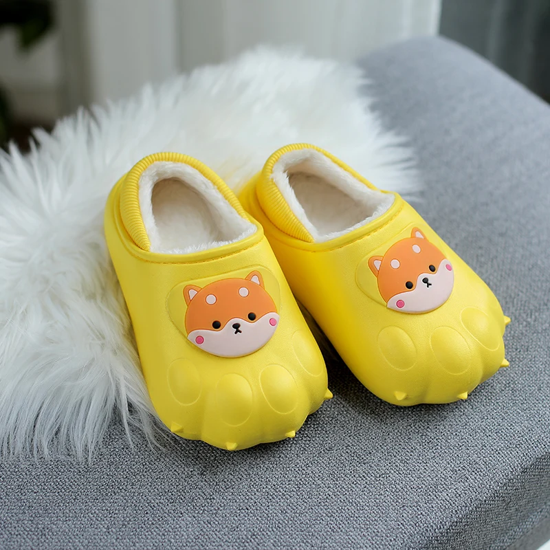 Cat Paw Shape Children Slippers Plus Velvet with Heel Slip-on Child Slipper Kids Soft and Comfortable Indoor Outdoor Light Shoe