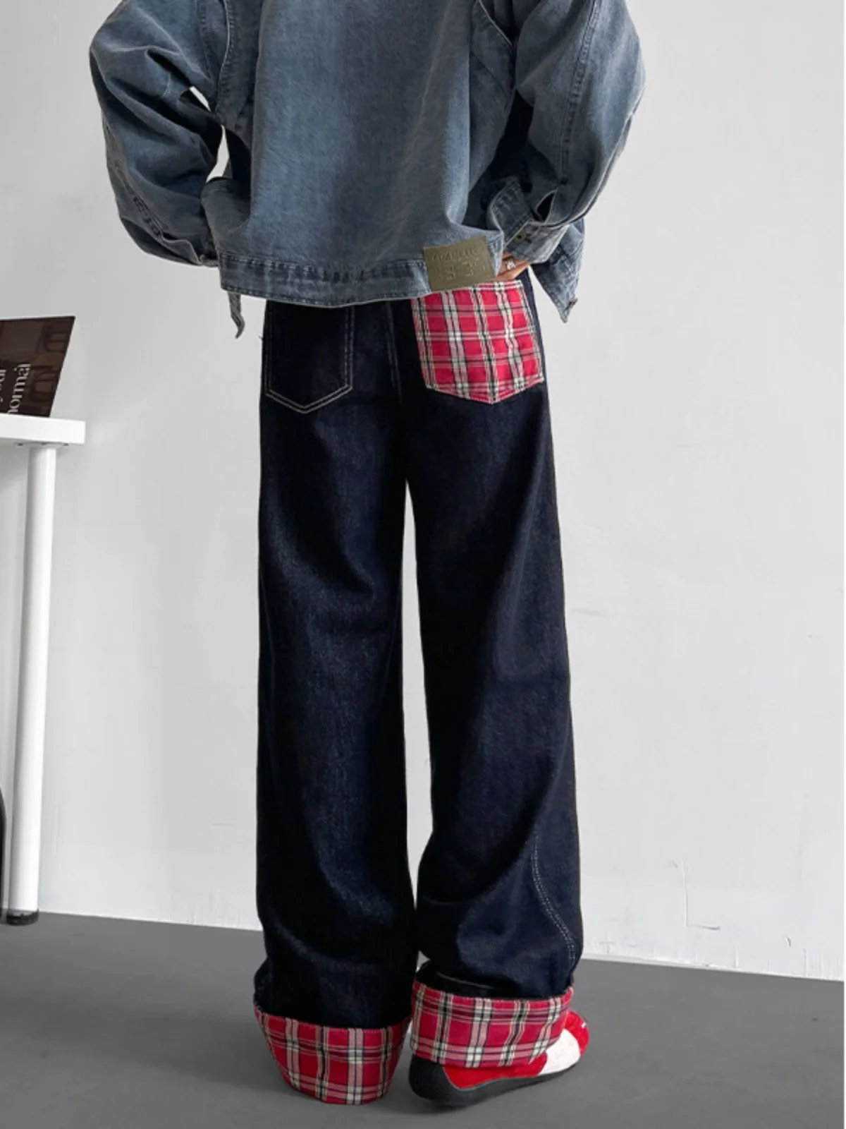 

Американские джинсы в клетку для мужчин: повседневные, ретро, модные, свободные, стильные, парные, длинные брюки из смесового хлопка и полиэстера, прямого кроя.