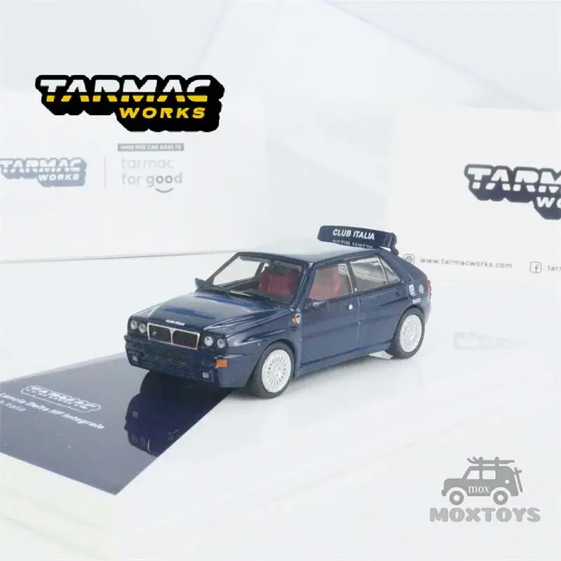 Tarmac Works 1:64 Lancia Delta HF integrale Club Italia Blue Model Car