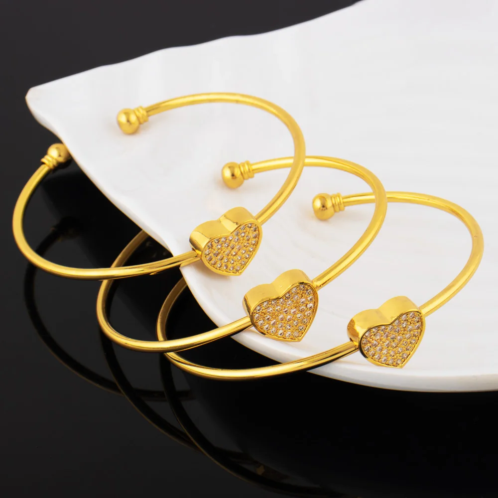 YM Adjustable Crystal Heart Charm Bracelet 3