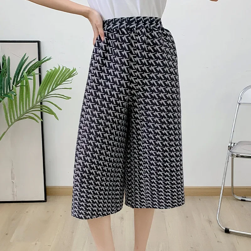 

Pleats Shorts Women Pleated Pants 2024 Summer High Waist Thin Five Straight Casual Pants Loose Printed Chinese Pants Tide