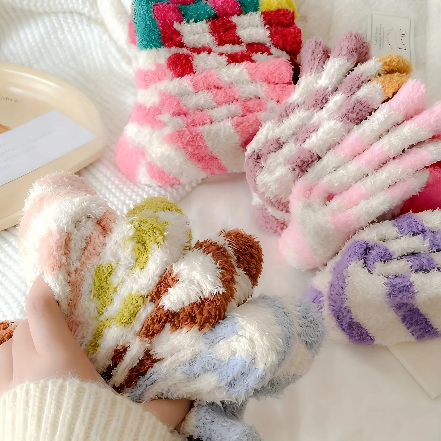 

5 pairs, Women's Coral Fleece Warm Winter Socks -- Thick Striped Rib Pocket, Soft Fleece Cold-proof Comfortable Fabric