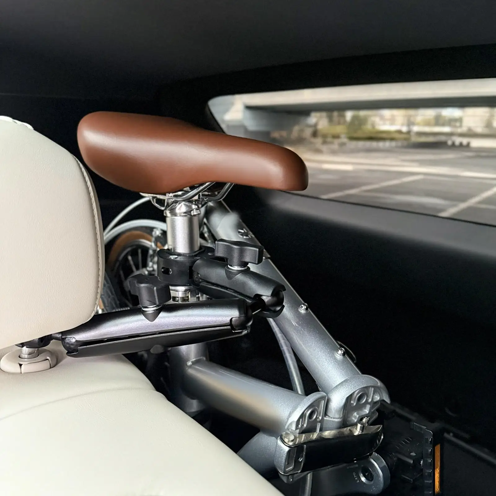 

Легкий складной кронштейн для крепления велосипеда на багажник автомобиля, надежная металлическая подставка, портативный держатель для хранения в автомобиле для различных моделей