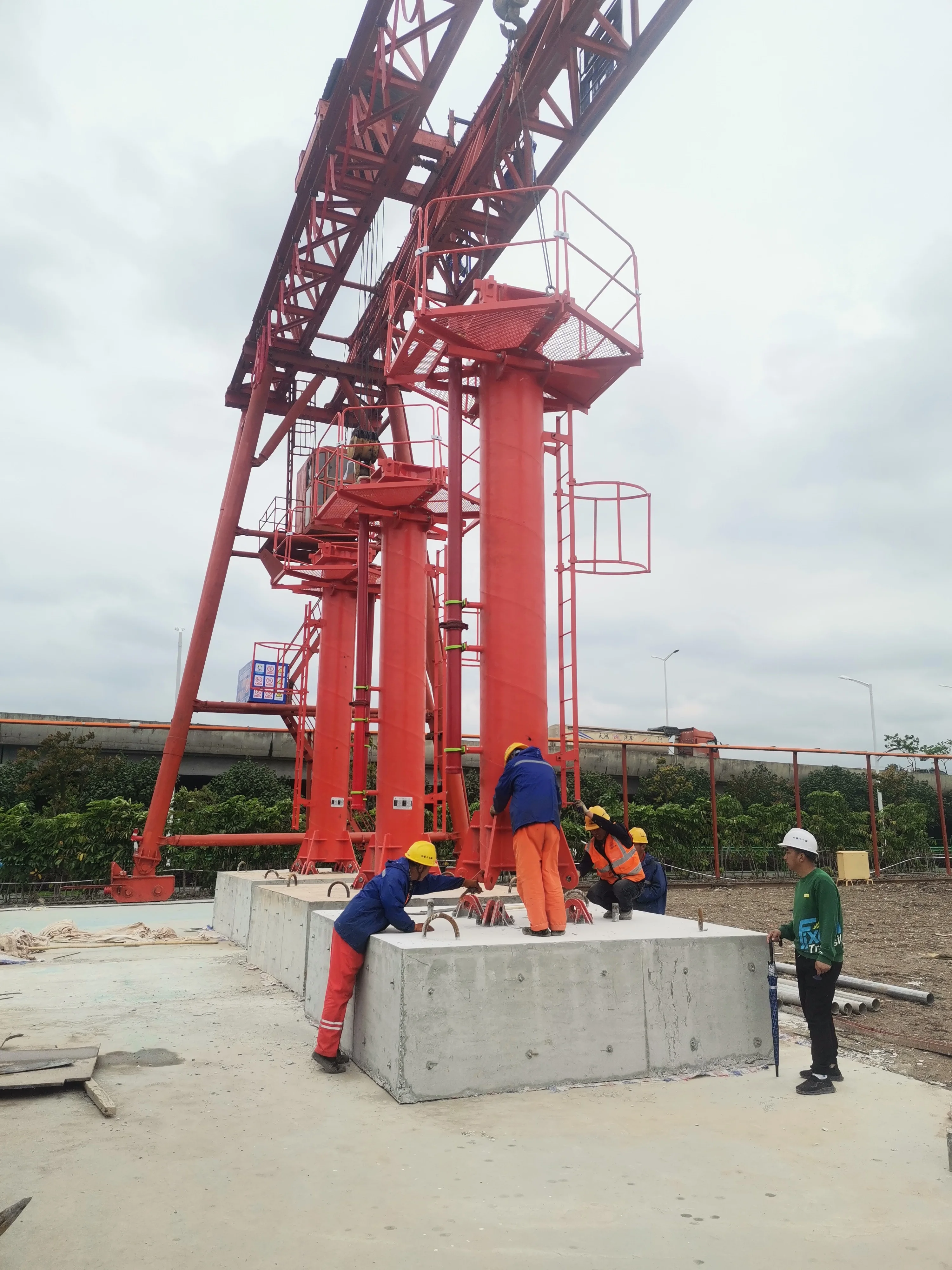 مضخة خرسانة ثابتة لوضع الخرسانة HGY19 مع هيكل مدمج بسعر المصنع في الصين