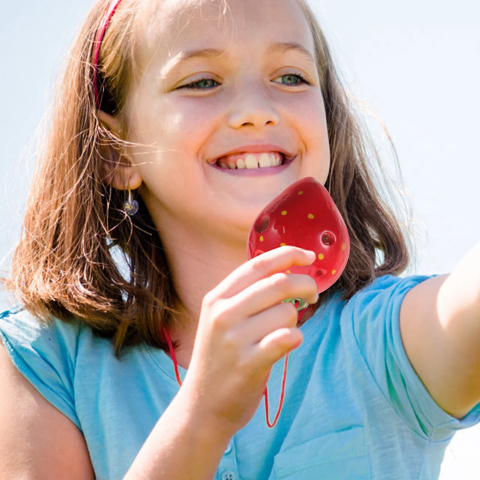 

1Set Strawberry Shaped Ceramic Ocarina 6 Holes Beginner Practice Musical Wind Instrument for Kids Portable Ceramic Ocarina