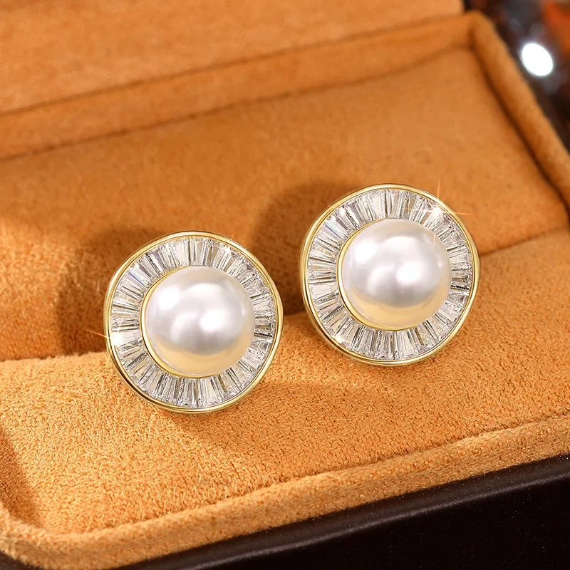 New Trendy and Gentle Small Fragrant Wind Earrings for Women with Advanced Temperament, Irregular Round Pearl Jewelry Jewelry