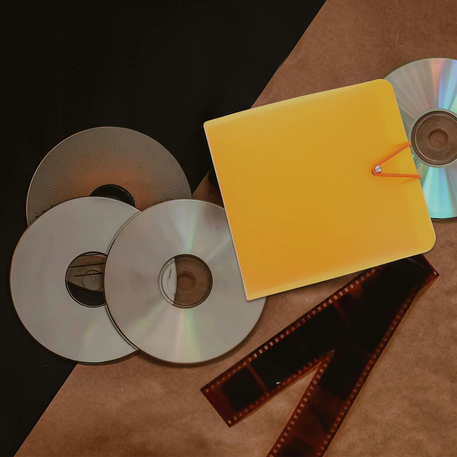 Cd Wallet Dvd Case Holder Organizer Small Compact Storage Binder with Button Closure for Travel Car Home Use Smooth PP