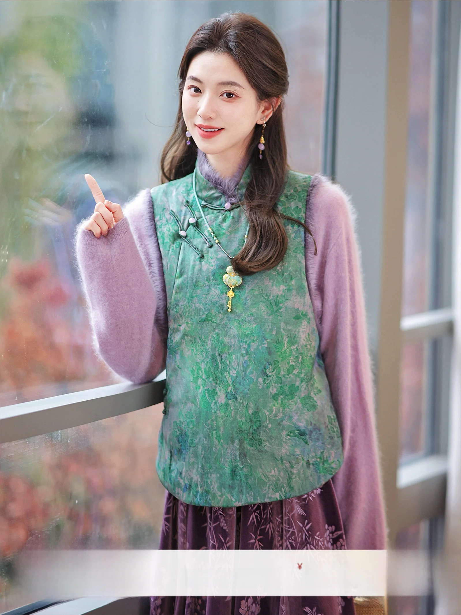 

Warm Wool Filling Fur Vest Silk Embroidery Simulation Xiangyun Silk 00% Wool Zhaoda Xi Commuter Sle Outerwear