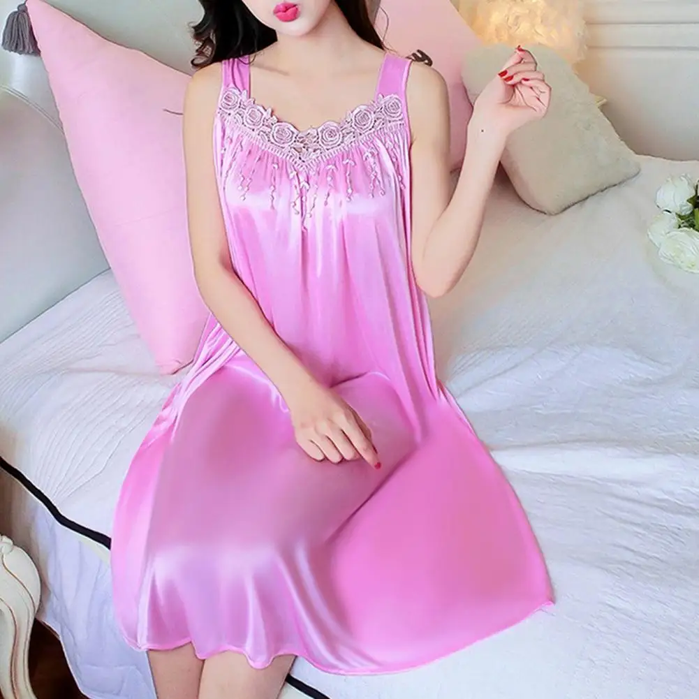 Women Sleeping Gown Comfortable Flower Applique Great Stitching Women Nightie Knee Length Night Dress for Wedding Night