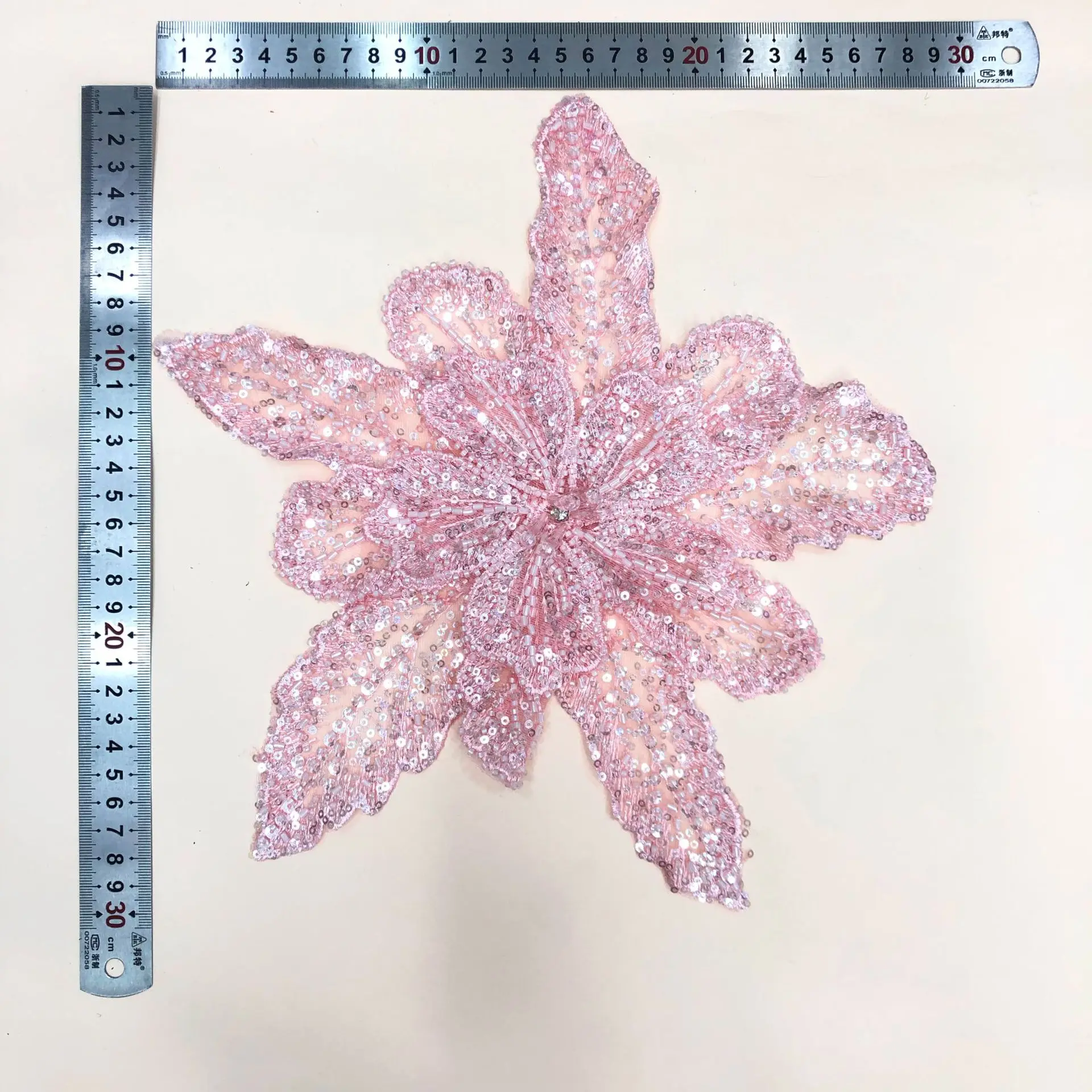 9 Colors Luxury Layered Maple Leaves Patch Material Appliqued Beading Sequin Apparel Decoration Accessories Dress Fabric