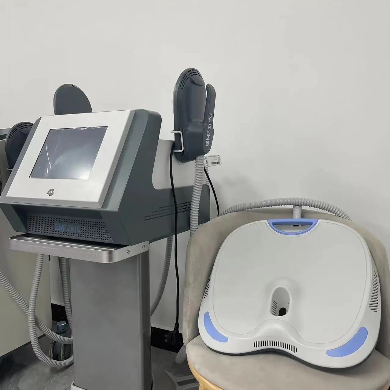 Portable Electromagnetic Muscle Stimulator for Weight Loss
