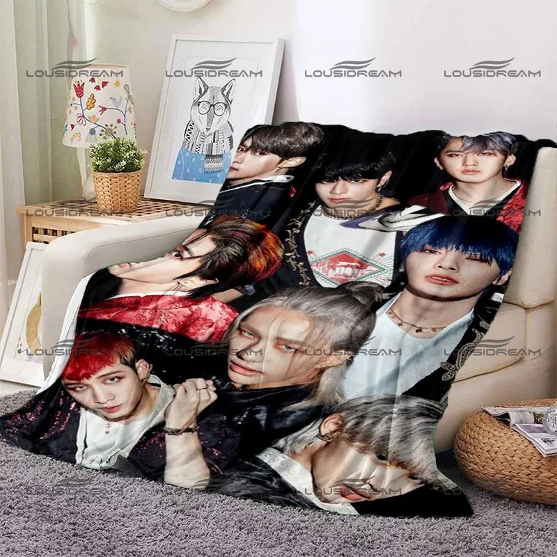 K-pop Boy Group Blanket Idol Singer Combination Blanket Air Conditioning Quilt Portable Home Travel Office Blanket