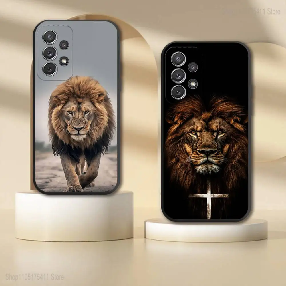

L-Lion Animal Phone Case For Samsung S 25,24,23,22,30,21,10,9,Ultra,Plus,Lite,FE,4,5G Black Soft Case