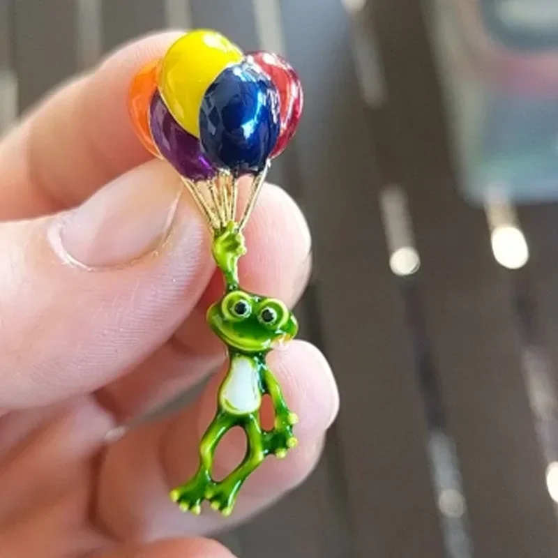 Lustige Ballon Frosch Broschen Tier bunte Luftballons Brosche Stifte Männer Frau Kinder Party Schmuck Zubehör Geschenke