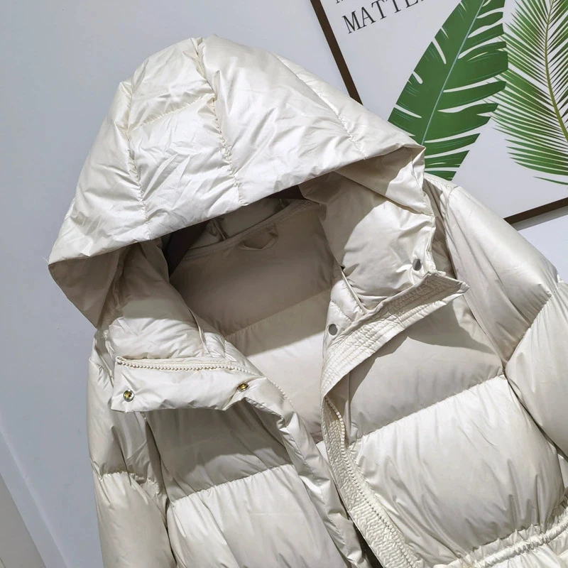 Schinteon 女性ベルト付きダウンジャケットフード付き秋冬暖かい厚いアウターホワイトダックダウンカジュアルコート 2025 新しい