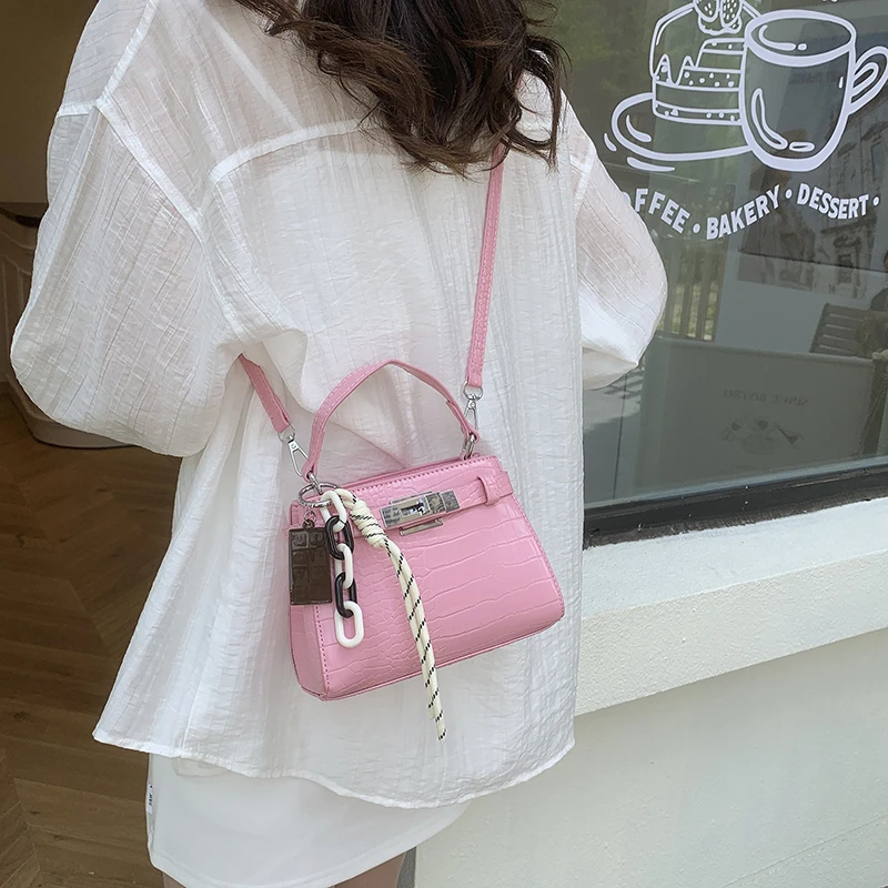 

Stylish Ladies Crossbody Bag In Durable Leather, Famous Designer Shoulder Bag For Women With Elegant Charm