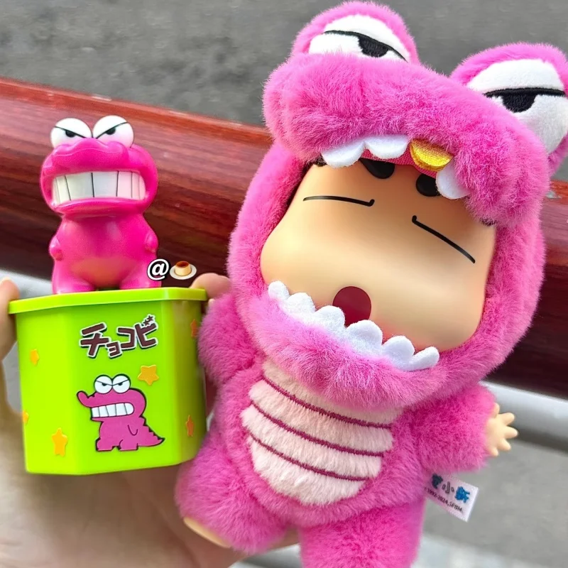 

Новый оригинальный карандаш Shinchan Play Party Series слепая коробка виниловая плюшевая фигурка милый рюкзак кулон украшение игрушка подарок на день рождения