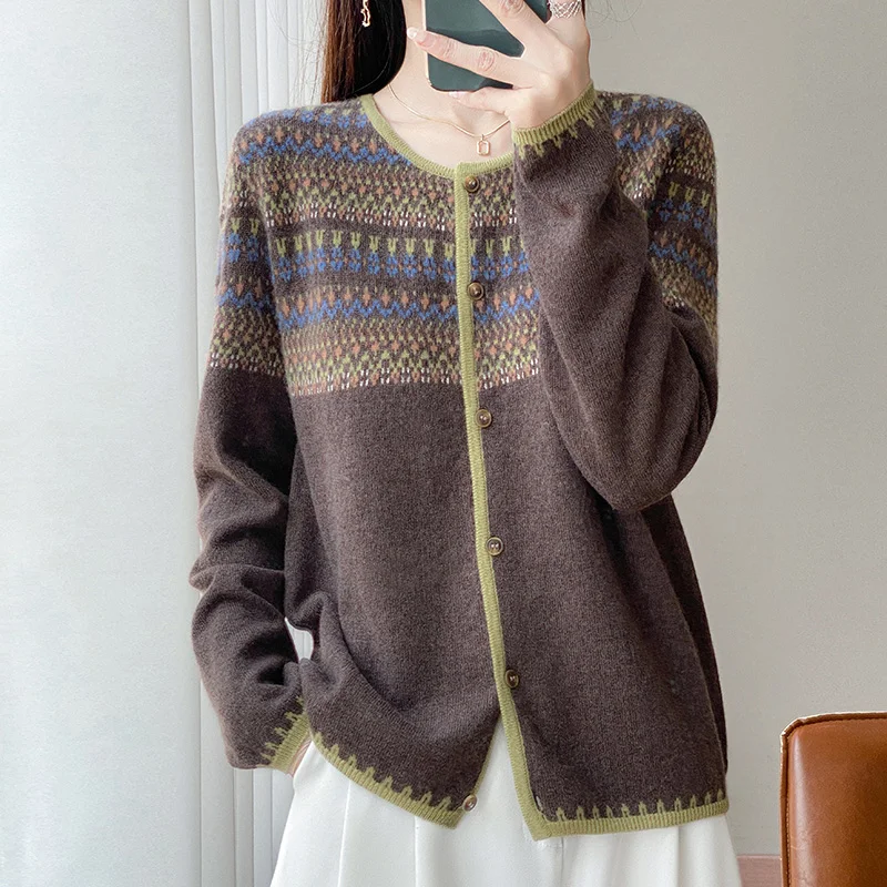 

2025 Autumn/Winter New Women's Cardigan, 100% Mercerized Wool (Thick Style), 12-Gauge Jacquard, Round Neck, 2 Colors Available