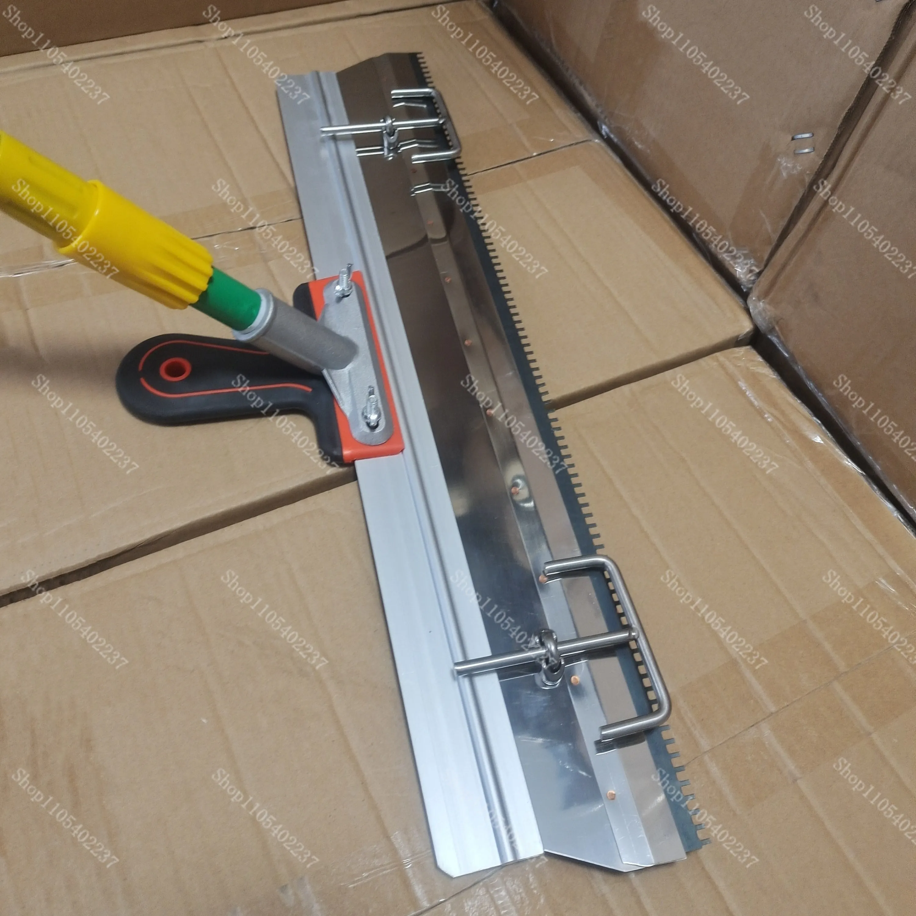 self-leveling-concrete-rake-56cm-adjustable-depth-notched-stainless-steel-spreader-for-floor-leveling