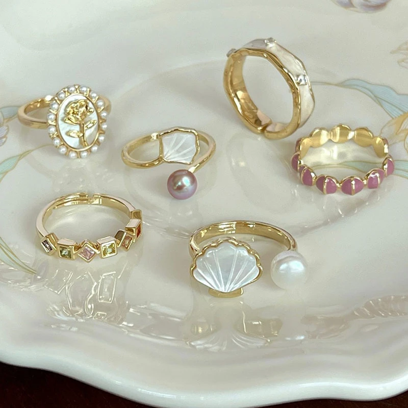 

New Fashion Seashell Pearl Rings for Women Trendy French Style Rose Flower Shell Index Finger Ring Girl Party Aesthetics Jewelry