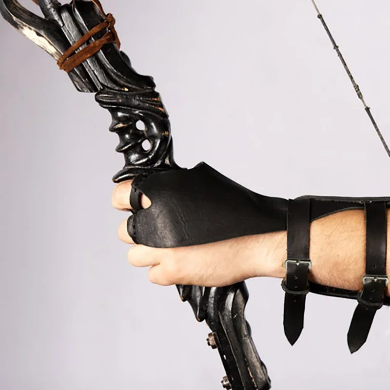 ยุคกลาง Renaissance Archer Hunter PU หนัง Bracer แบบดั้งเดิมการล่าสัตว์อุปกรณ์เสริมฮาโลวีน Props ยิงธนู Gauntlet