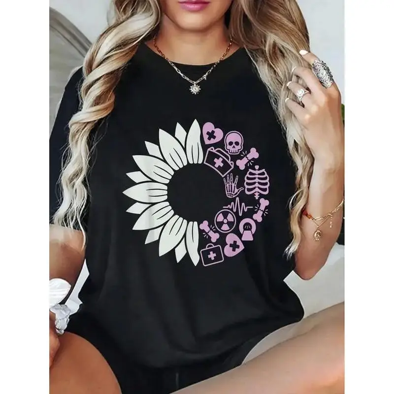 

Sunflower RN Nurse Graphic T-Shirt, Funny Spooky Nursing Week Gift, Cute Medical Student Tops for Halloween