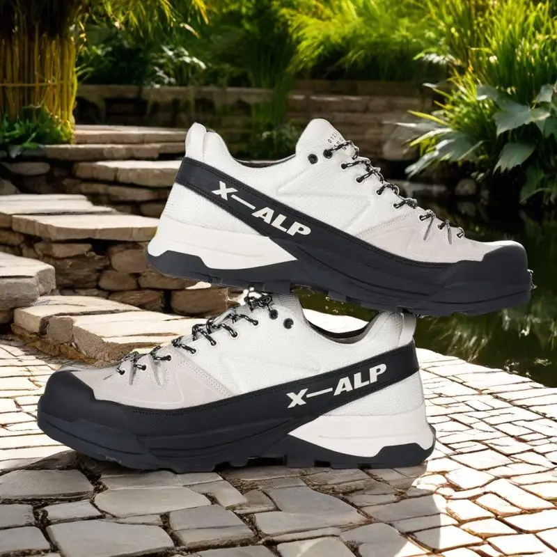 2025 New Hot Sale Unisex Breathable Lightweight Walking Shoes Lightweight Wearable Walking Shoes Very Good