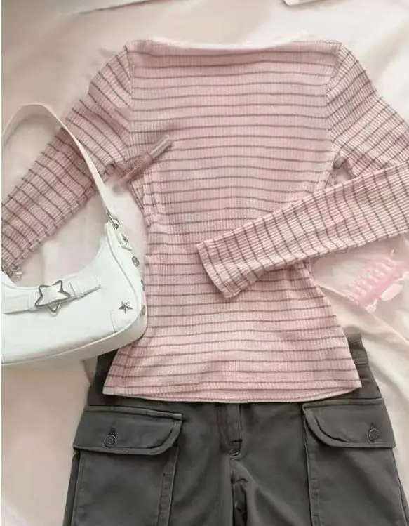

2025 Lace Patchwork Neckline Striped Printed Slim Fit T-Shirt Top for Autumn Women's Elegant and Casual Spicy Girl Slim Fit Top